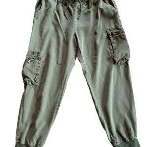 Young Fabulous & Broke Women’s Olive Green Cargo Pocket Joggers Size Med…